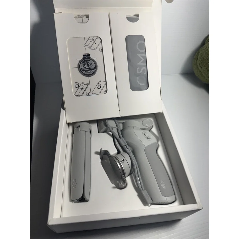 DJI OM 4 Handheld Foldable Smartphone Gimbal Stabilizer Tech Vlog Gear